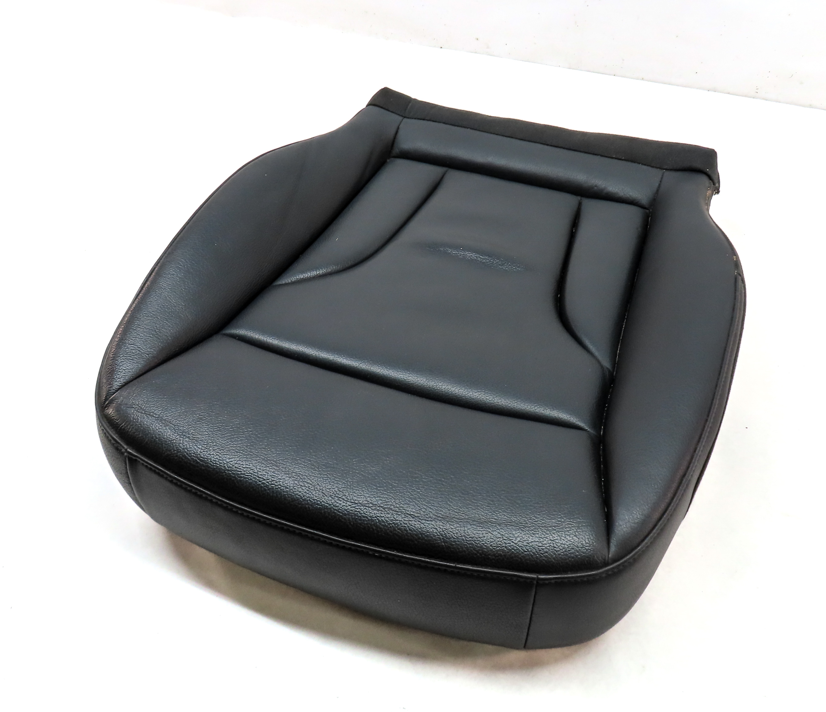 2016 AUDI Q5 (B8 8R) FRONT RIGHT PASSENGER LOWER HEATED SEAT CUSHION (BLACK) — exact item pictured